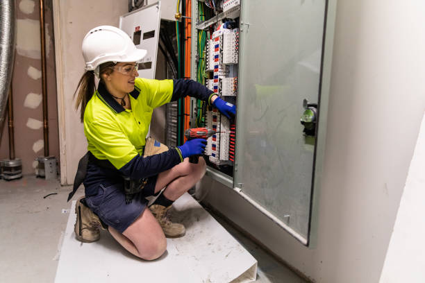 Best Affordable Emergency Electrician  in Moraine, OH